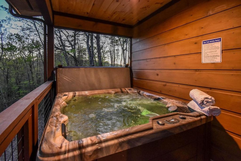 سيفيرفيل Nordic Mountain Modern Lodge - Family Friendly Luxury Cabin In Walden'S Ridge المظهر الخارجي الصورة